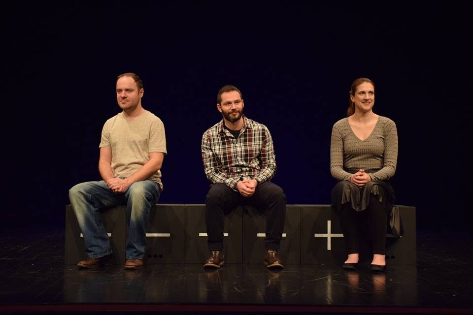 komedija  Nine Horvat: „Nespojivi”