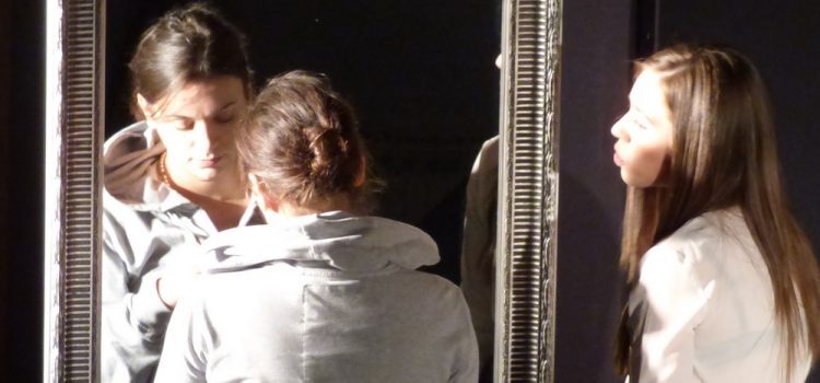 Predstava Pavla Pavličića “Olga i Lina”